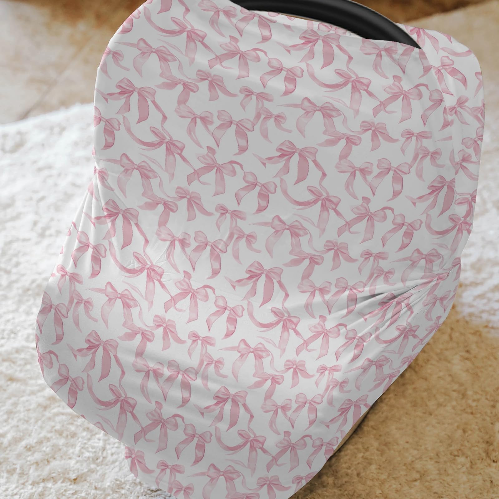 ZoUbqchy soft stretchy fabric nursing cover keeps baby cool and comfortable.
