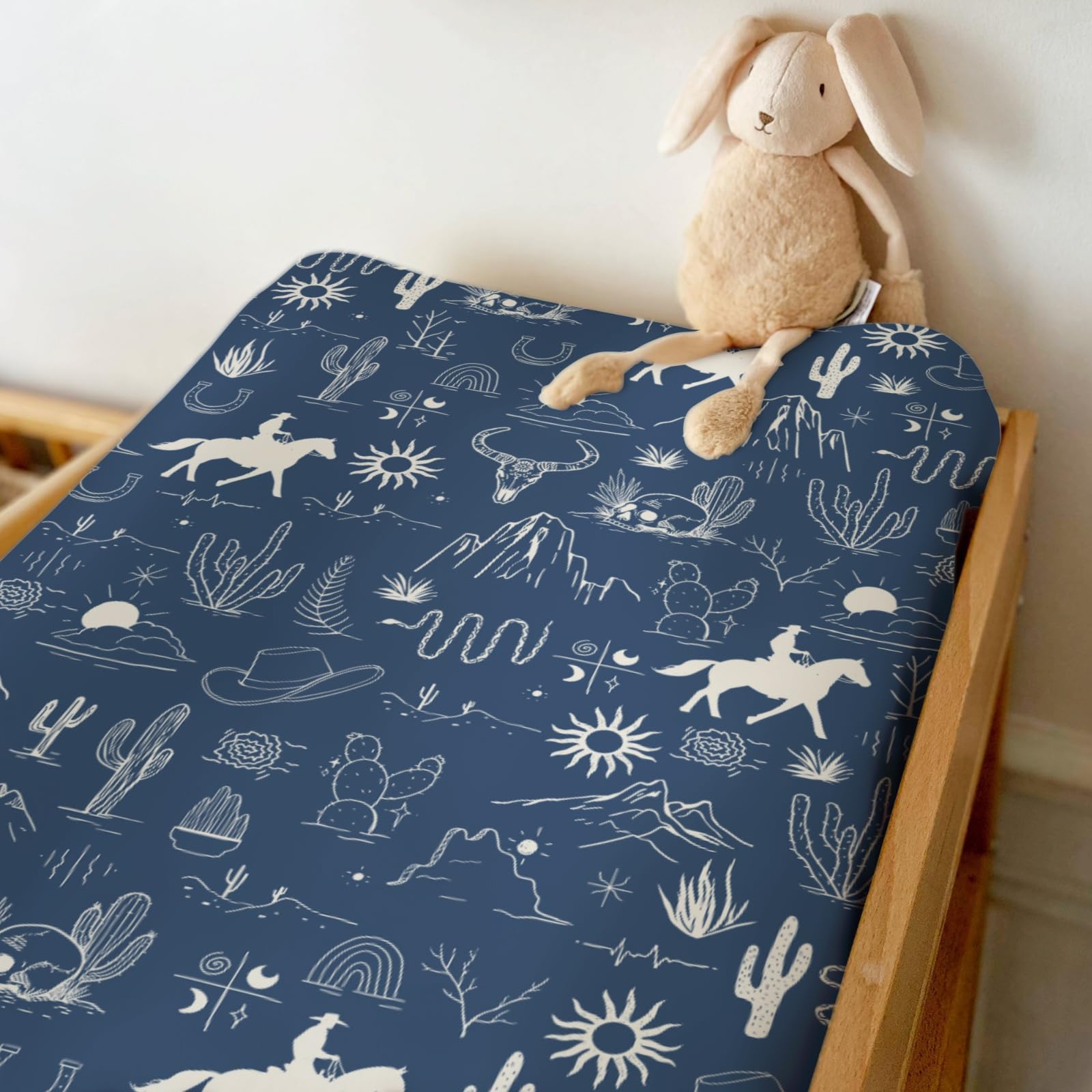 Zoubqchy changing pad cover with snake pattern for breathable baby surface.