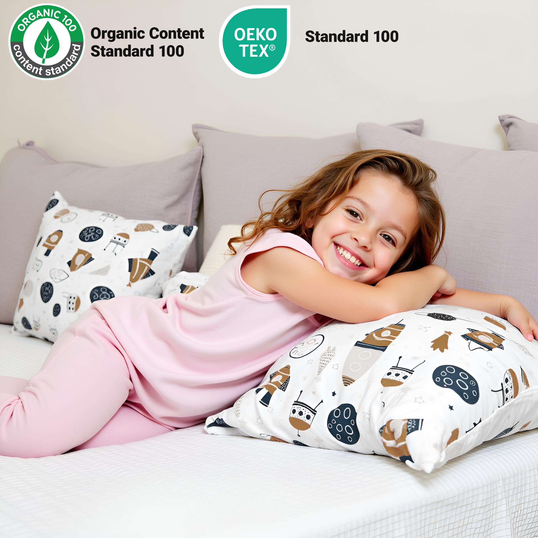 Close-up of ZPECC organic cotton fabric, breathable and soft texture.