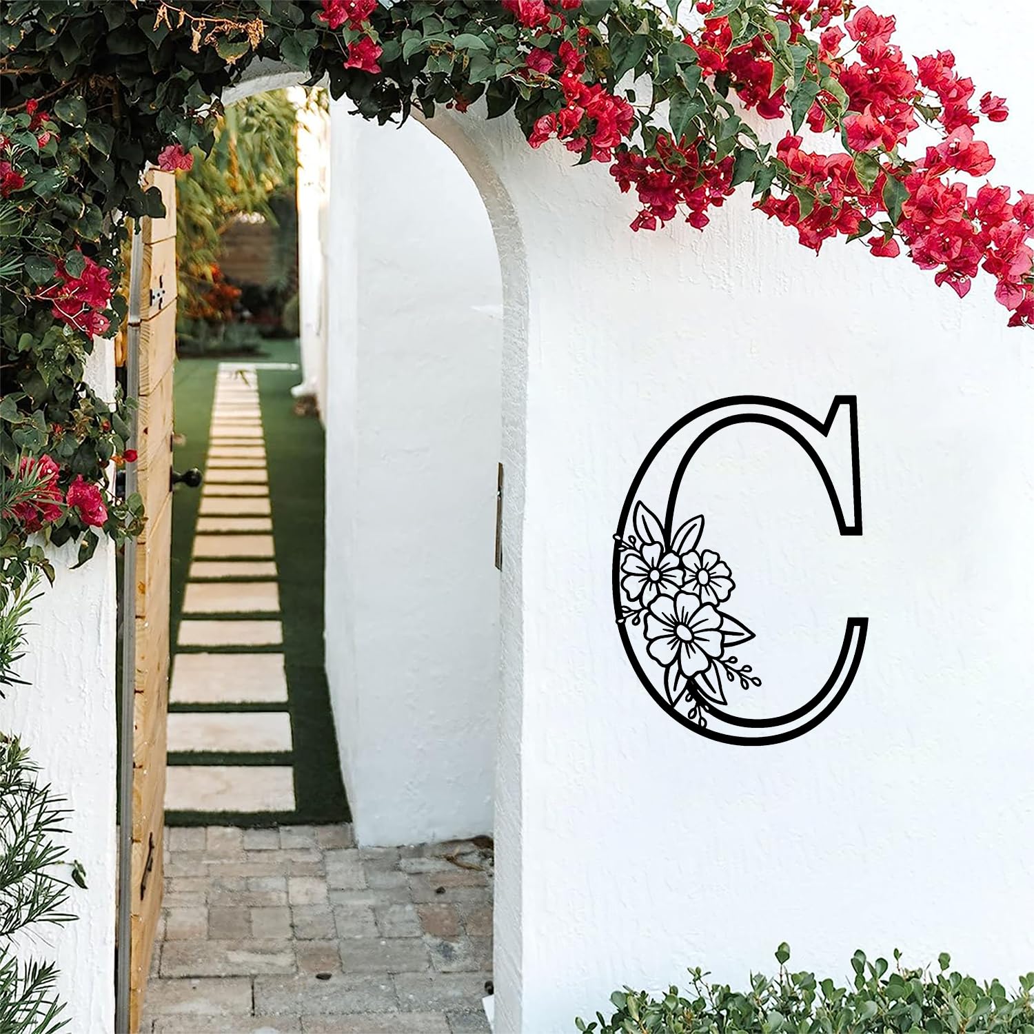 Zuinyainn visual 3D letter logo elevates any living space with dimensional intrigue.