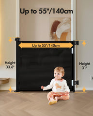 Zupetta gate top-lock enables one-handed operation for busy parents.
