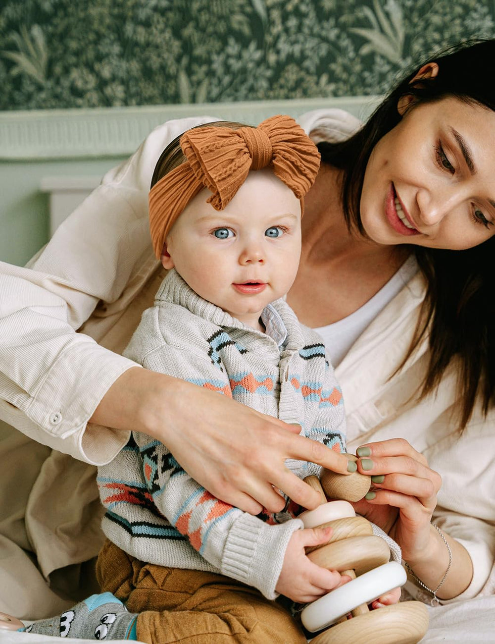 ZURLEFY stretchy velvet headbands close-up shows soft texture.