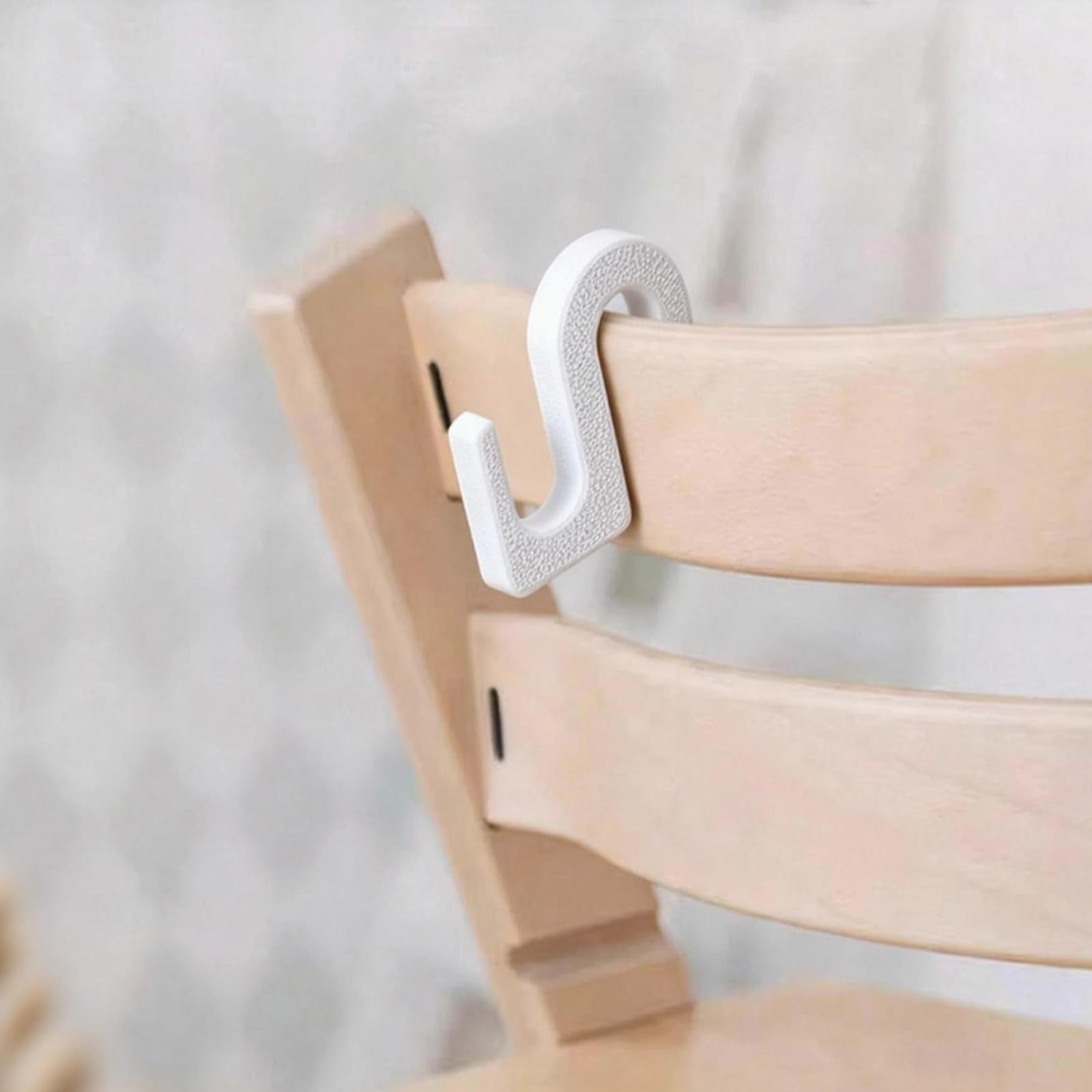 Zynoro sturdy design withstands daily use while maintaining a sleek white look.